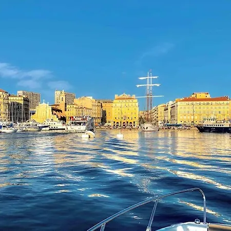 T2 Canebiere Apartament